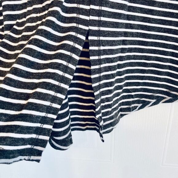 Yogalicious Striped Open Back Active T-Shirt‎ Large - Picture 4 of 11